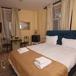 Bed & Breakfast Maison Berthelot 3*