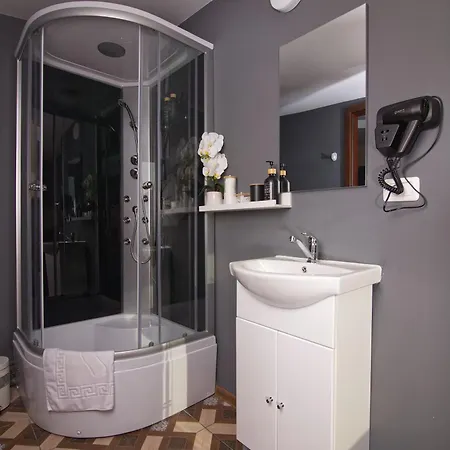 Maison Berthelot 3* Bucureşti