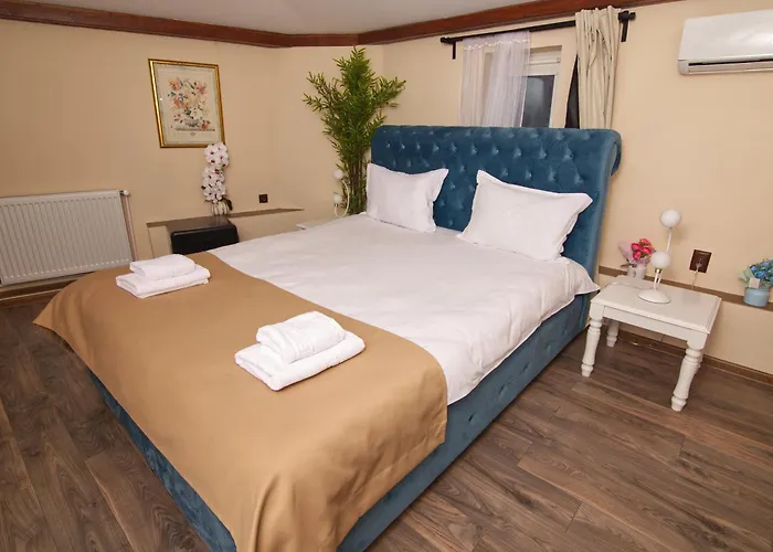Maison Berthelot 3* Boekarest