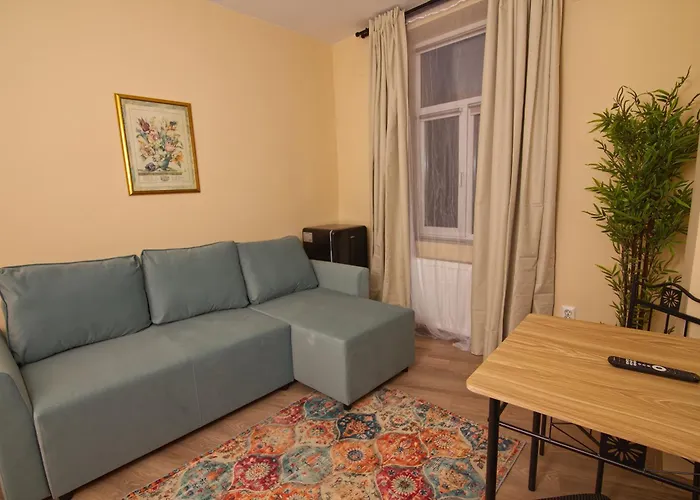 Maison Berthelot Bed & Breakfast 3*