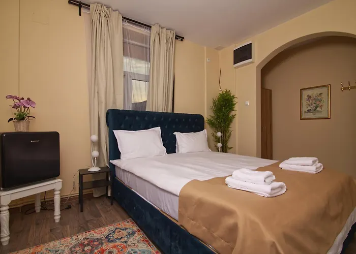 Bed & Breakfast Maison Berthelot 3*